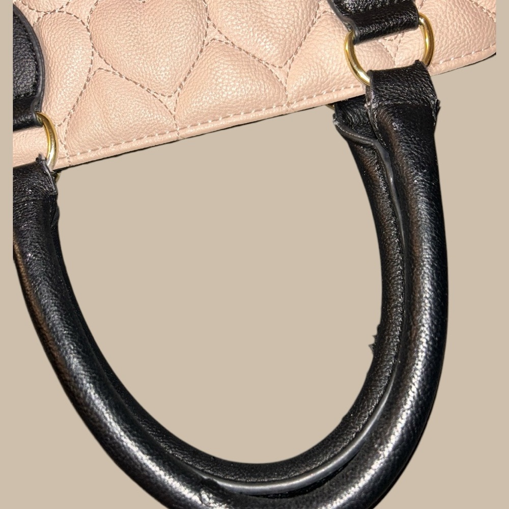 Betsey Johnson Black and Cream Quilted Handbag - Picture 11 of 11